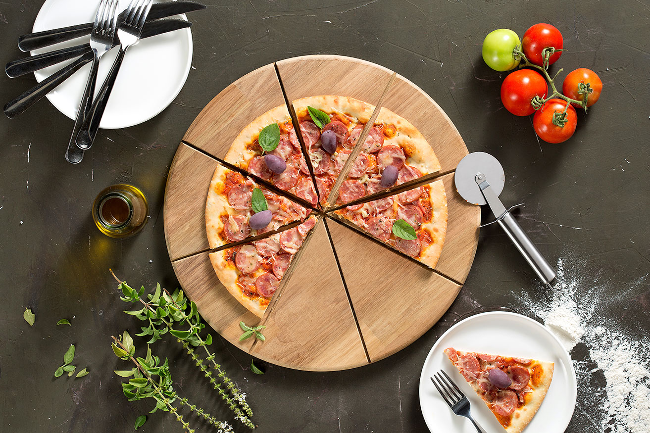 pizza em projeto de piso teka para embarcação — Zimarine