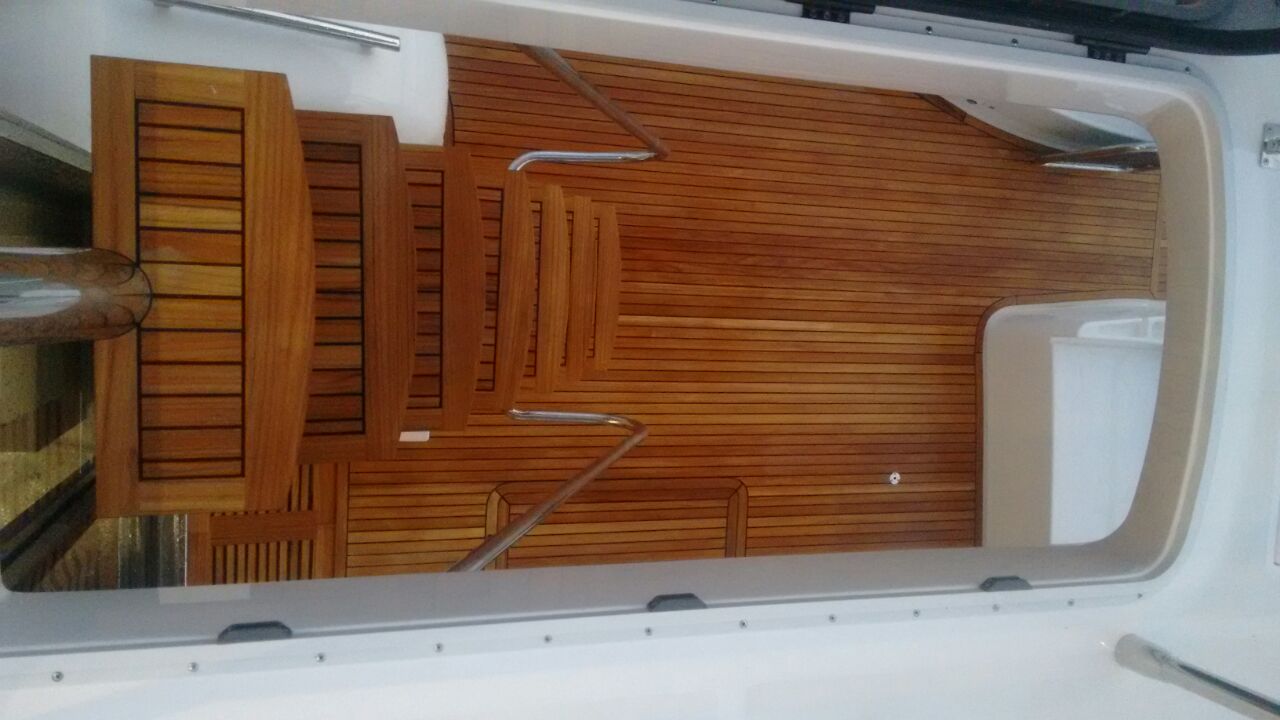 detalhe do projeto de piso teka para embarcação — Zimarine