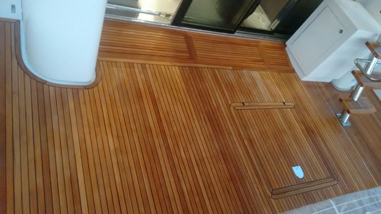 detalhe do projeto de piso teka para embarcação — Zimarine